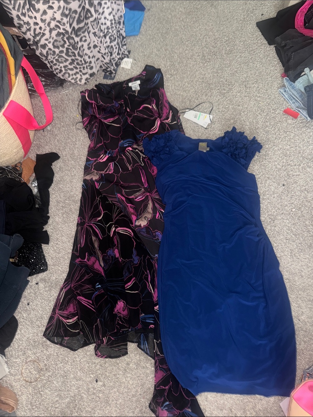 2 dresses eight bundle, DKY and Taylor dress 200 retail
